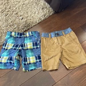 Boys shorts size 5t guc from crazy8 & gap